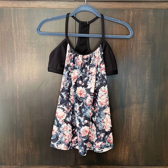 TYR Parma Shea 2 in 1 Tankini Top Size 8 - Picture 2 of 6